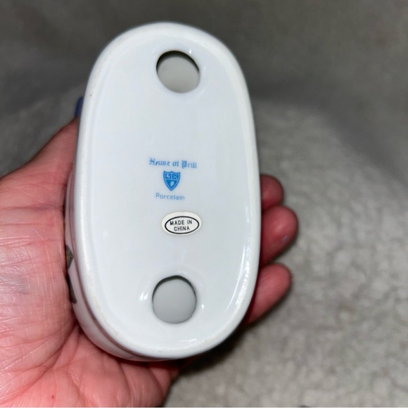 House of Prill Porcelain vtg tape dispenser white red roses on each side 4.5" - Picture 9 of 9